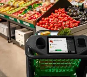 Amazons Dash Cart erfasst automatisch alle Produkte, die der Kunde hineinlegt. (Foto: Amazon)