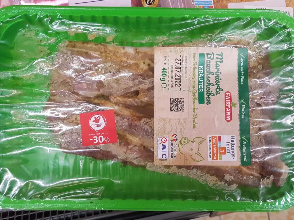 Aldi reduziert frische Fleischwaren mit einem roten 30-Prozent-Aufkleber. (Foto: Retail Optimiser)