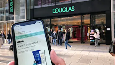 Der neue KI-Chatbot von Douglas greift bei produktbezogenen Anfragen auf die Engine von GK Air zu, um kundenindividuelle Empfehlungen auszuspielen. (Foto: Retail Optimiser)