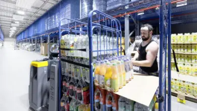 Auch in Zukunft steuert die Edeka Gruppe ihre nicht vollautomatisierten Lager mit Wamas von SSI Schäfer – wie das hier der Edeka Nordbayern in Gochsheim. (Foto: SSI Schäfer)