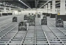 Das koreanische Einzelhandels-Unternehmen Lotte hat sein neues Fulfillment-Center, das auf der Technologie von Ocado basiert, in Betrieb genommen. (Foto: Ocado)