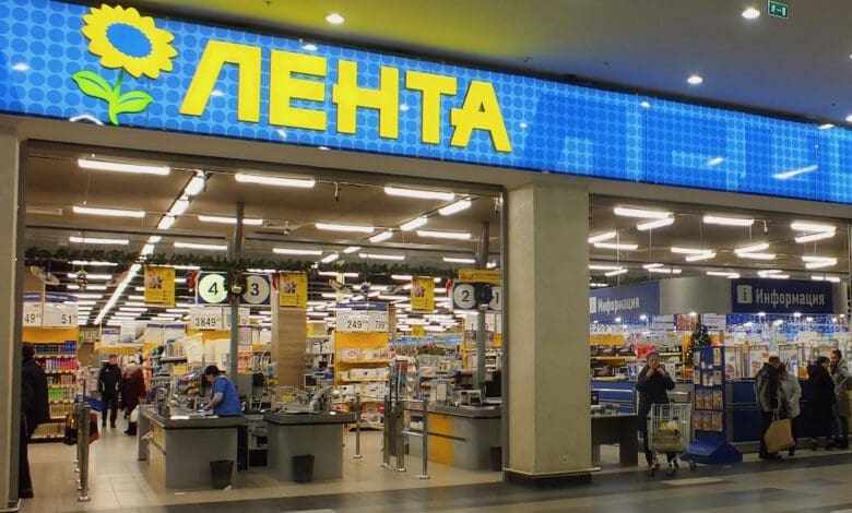 Lenta optimises its assortments automating store-specific planograms. (Photo: Brateevsky)