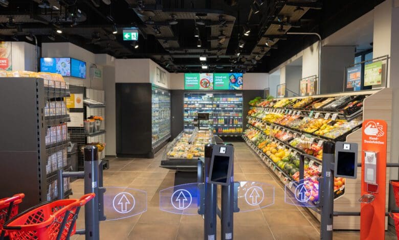 Der Rewe Supermarkt in der Schönhauser Allee 130 im Berliner Bezirk Prenzlauer Berg ist der zweite mit Trigo-Technologie ausgerüstete Store der Rewe Group. (Foto: Rewe Group)