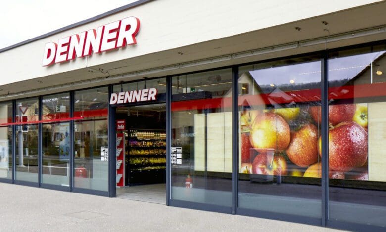 With its mega-digitisation project Summit, Denner is currently making itself ready for the future. (Photo of a store in Schwamendingen: Denner)