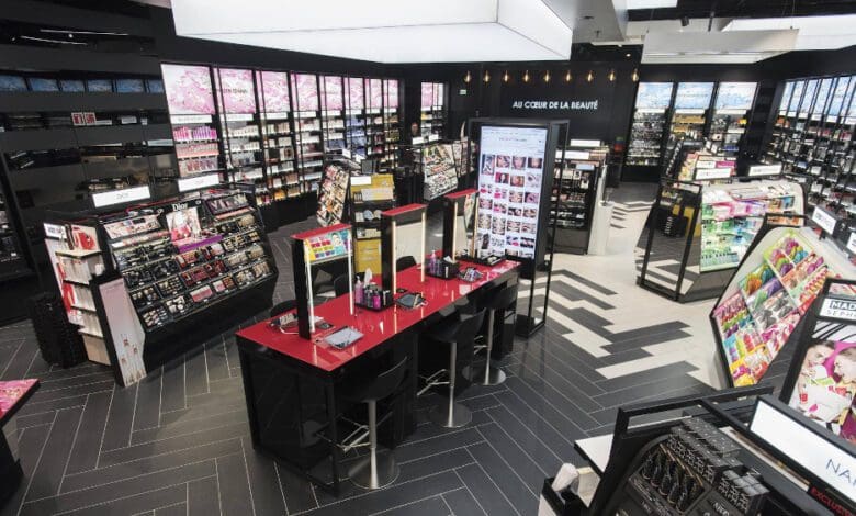 Die Preise in den Sephora Regalen werden zukünftig mit künstlicher Intelligenz ermittelt. (Photo: LVMH)