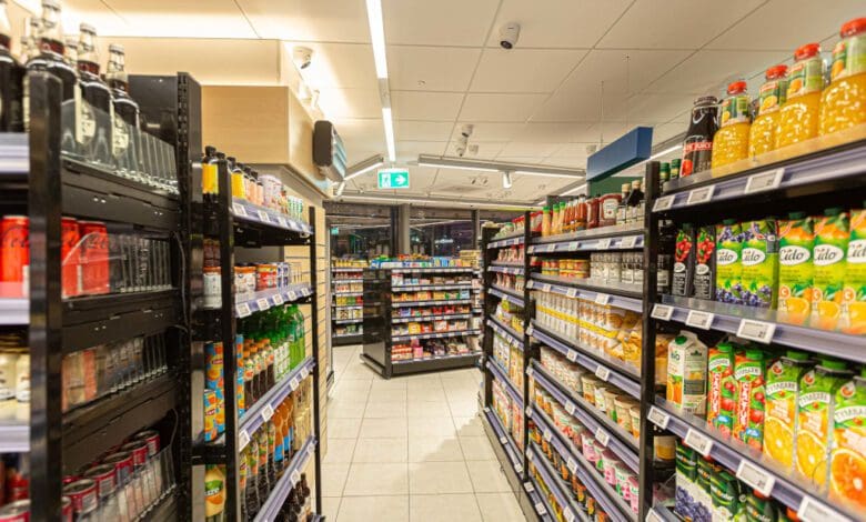 Iki has opened its second cashierless convenience store in Vilnius after a successful pilot project: Right on the famous White Bridge. (Photo: Iki)