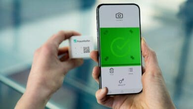 With the SmartID project, a labelling system is created with which products can be uniquely verified and authenticated via smartphone. (Photo: Fraunhofer IAP)