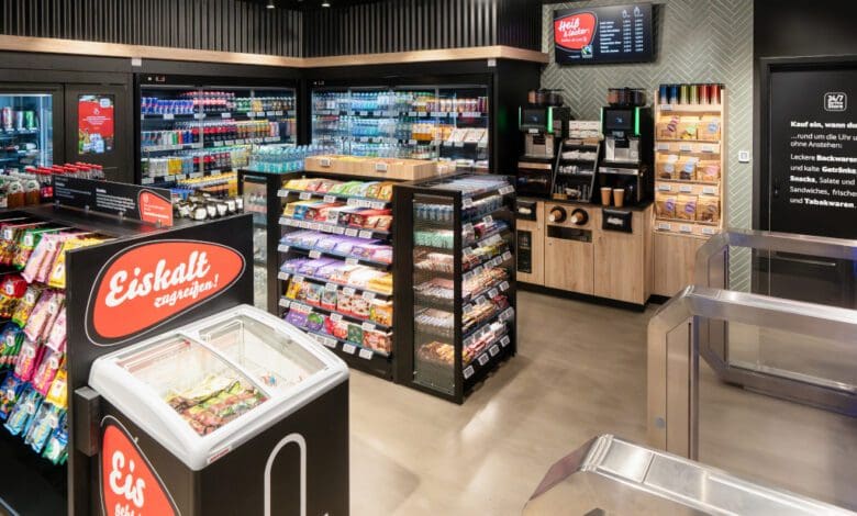 Am Berliner Ostbahnhof hat die DB Station&Service AG einen kassenlosen Store als 24/7 ServiceStores mit Technologie des kalifornischen Grab&Go-Spezialisten AiFi eröffnet. (Foto: Deutsche Bahn AG / Oliver Lang)