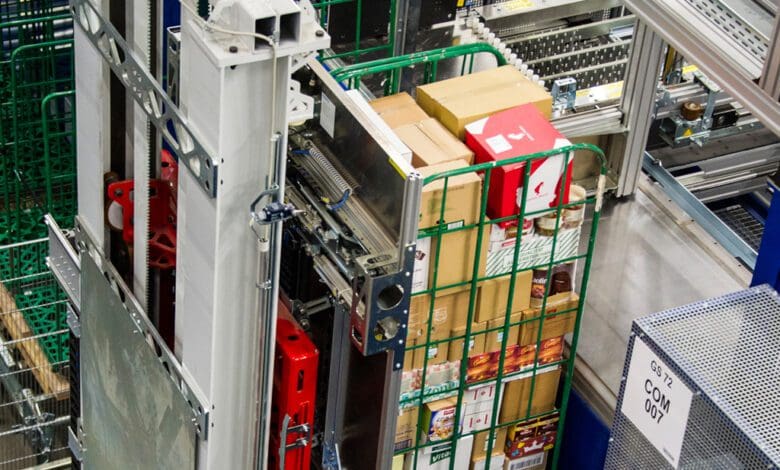 In its central warehouse in Wels, Spar Austria has put 16 more COM machines from Witron into operation. (Photo: Andreas Preininger)