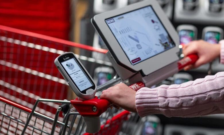 Rewe Group is testing digital shopping trolleys for the first time, but unlike its competitor Edeka Group without optimising the self-scanning process. (Photo: Catch)