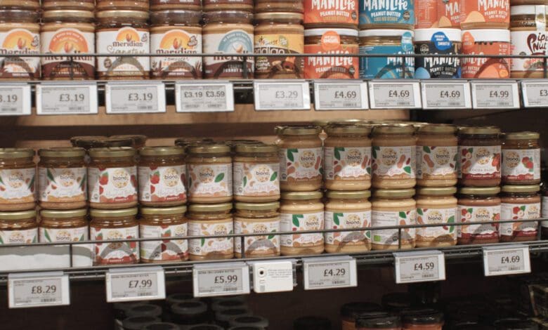 Kavanagh in Belsize Park in London uses VusionGroup and Smartway’s integrated solution to detect products with short expiry dates directly on the shelf. (Photo: VusionGroup)
