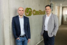 Die Gründer von OneStock, Benoît Baccot, (CTO, links im Bild) und Romulus Grigoras freuen sich über eine kräftige Finanzspritze. (Foto: OneStock)