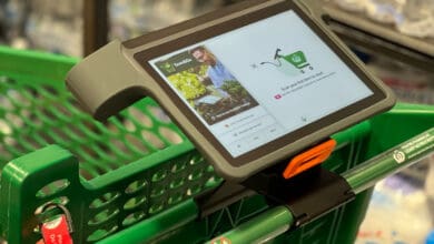 Woolworths becomes the first retailer on the Australian market to trial the smart cart technology – provided by Hanshow. (Photo: Hanshow)