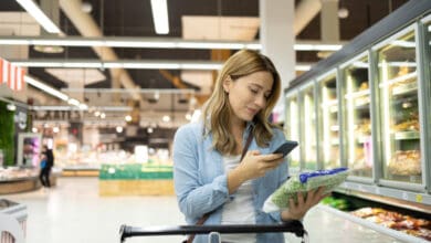 Handelsunternehmen setzen jetzt verstärkt auf unternehmens-eigene Apps, um ihren Kunden maßgeschneiderte Angebote in Echtzeit zu unterbreiten. (Foto: iStock / Vladimir Vladimirov)