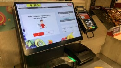 Rewe integriert eine lastschrift-basierte Bezahlfunktion direkt in die eigene App, um Mobile Payment nahtlos mit dem Loyalty-Programm Rewe Bonus zu verbinden. (Foto: Retail Optimiser)