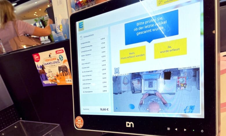 Edeka Paschmann has equipped the self-checkouts in its store on Suitbertusstraße in Düsseldorf with Diebold Nixdorf's Vision Recognition solution to prevent fraud. (Photo: Diebold Nixdorf)