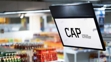 RTG Media nutzt interaktive Bildschirme mit Cyreens CAP-System, um Werbung im Store mit anonymisierten Kassenbons zu verknüpfen und belastbare Kaufanalysen zu ermöglichen. (Foto: Cyreen)