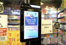 Ein unter Tesco's Banner Premier betriebener Convenience-Store in Glasgow nutzt die Altersschätzung von ITL, um Zugang zum Alkoholbereich zu gewähren (Foto: ITL)