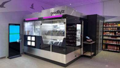 At Edeka Ristow in Kiel-Heikendorf, customers can enjoy freshly cooked meals prepared by a robot. (Photo: Goodbytz)