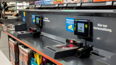 Employees at Penny's store in Offenbach an der Queich can switch between manned and self-service checkout modes with the touch of a button. (Photo: Itab)