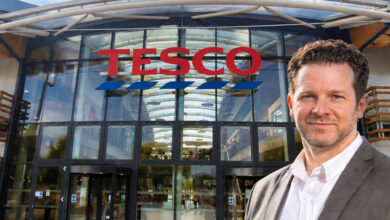 Chris Blatchford will als neuer CTO die IT-Transformation von Tesco weiter vorantreiben. (Foto: Bloomsbury / Tesco / KI-Montage)