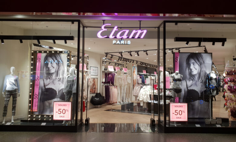 Etam Group is revamping its banner oeprations’ online shop platforms using Commercetools. (Photo: Wikimedia Commons / Georges Seguin, CC BY-SA 4.0)